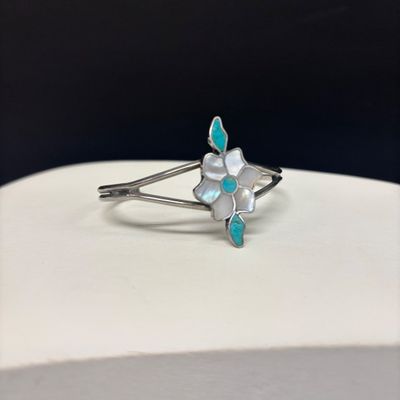 LOT 67: Acid Tested Marcasite Cross - 925 - 3.2gtw, Silver Tone Pendant, Mother of Pearl & Turquoise Cuff Bracelet, Silvertone...