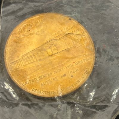 LOT 37: Tony Laina Leather Belt Buckle, USA-Themed Pins, US Mint Independence Hall Coins & More