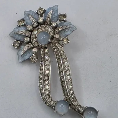LOT 58: Collection of 5 Vintage Silvertone Brooches Mazer & More