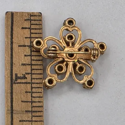 LOT: 59 Vintage Silver and Gold Tone Brooches, Pins, & Clip-Ons Royal Adderly, Coro, Boucher & More
