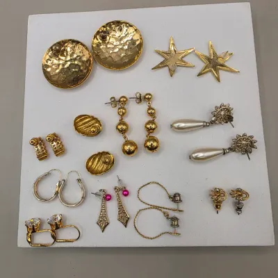 LOT 62: Vintage Gold Tone Pierced Earrings Clip-Ons & Screwbacks Lisner & More