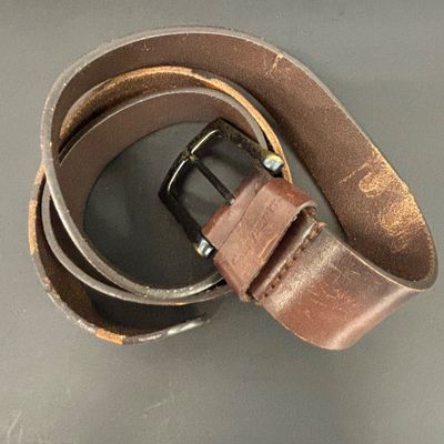 LOT 37: Tony Laina Leather Belt Buckle, USA-Themed Pins, US Mint Independence Hall Coins & More