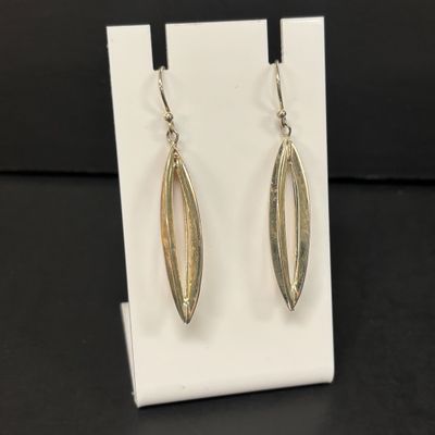 LOT 71: Silver-Tone Porcupine Quill Artisan Necklace with Costume Earrings