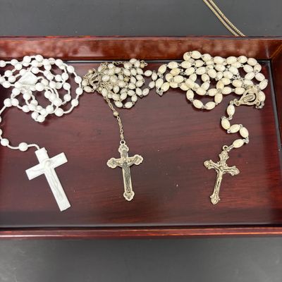 LOT 32: Assortment of Religious Iconography - Rosaries, Crosses & More
