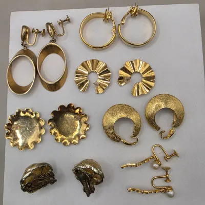 LOT 62: Vintage Gold Tone Pierced Earrings Clip-Ons & Screwbacks Lisner & More