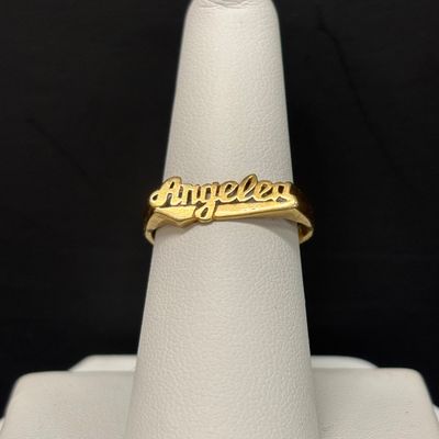 LOT 86: Vintage 10k Gold 'Angelea' Ring 1.8g - sz 8