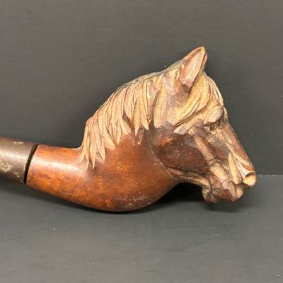 LOT 33: Wally Frank LTD Carved Wood Horse Head Pipe with Scottish Terrier Metal Pipe Holder & Silent Butler