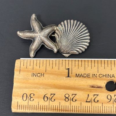 LOT 69: Beaucraft 925 Sterling Brooch 3.3g with a Sterling 925 Italy Tri-Tone Bracelet 27.9g
