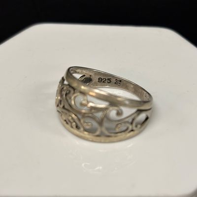 LOT 85: Sterling 925 Jewelry Collection - (3) Anklets 7.6g, Pendant Necklace 3.0gtw & Filigree Ring 3.0gtw Sz 9