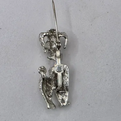 LOT 58: Collection of 5 Vintage Silvertone Brooches Mazer & More