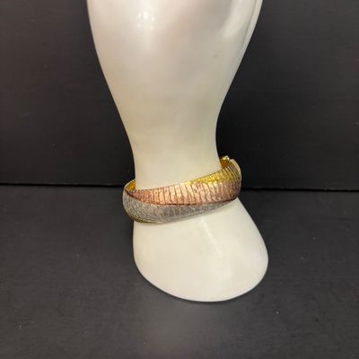 LOT 69: Beaucraft 925 Sterling Brooch 3.3g with a Sterling 925 Italy Tri-Tone Bracelet 27.9g