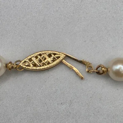 LOT: 56 Vintage Culture Pearl Demi Parure Necklace 20" Bracelet 9" with 14k Closures.