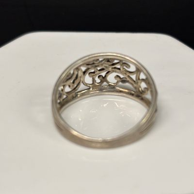 LOT 85: Sterling 925 Jewelry Collection - (3) Anklets 7.6g, Pendant Necklace 3.0gtw & Filigree Ring 3.0gtw Sz 9