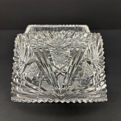 LOT 28: New/Old Stock White Diamonds 5.3Oz Body Powder, Calais Cologne Spray, Milk Glass Scotty Dog Perfume Bottle & Crystal Dish