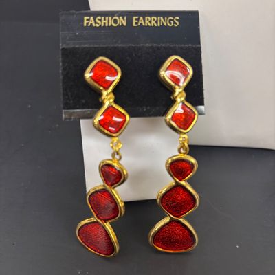 LOT 41: Vintage Belts, Red Enamel Costume Jewelry, Cat-Themed Ashtray and Pin & More