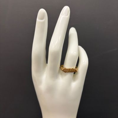 LOT 86: Vintage 10k Gold 'Angelea' Ring 1.8g - sz 8