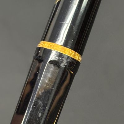 LOT 31: Collection of Vintage Pens