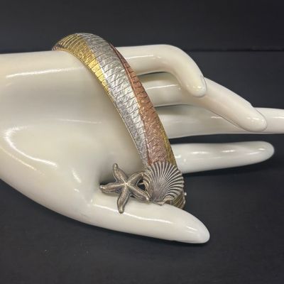 LOT 69: Beaucraft 925 Sterling Brooch 3.3g with a Sterling 925 Italy Tri-Tone Bracelet 27.9g