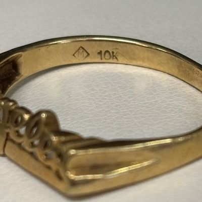 LOT 86: Vintage 10k Gold 'Angelea' Ring 1.8g - sz 8