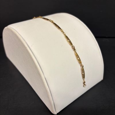 LOT 107: Vintage 14k Gold Bracelet 2.8g (Acid Tested)