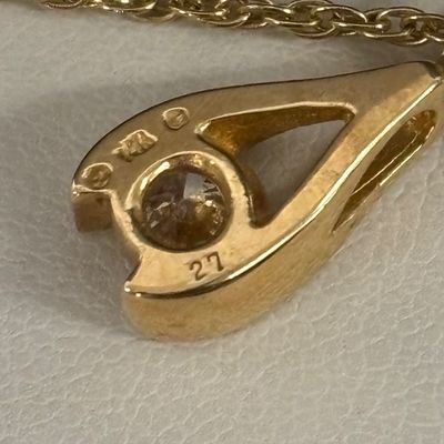LOT 53: Diamond and 14K Gold Pendant on 14K Gold Chain 3.8gtw