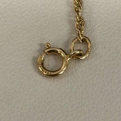 LOT 53: Diamond and 14K Gold Pendant on 14K Gold Chain 3.8gtw