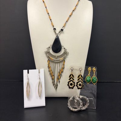 LOT 71: Silver-Tone Porcupine Quill Artisan Necklace with Costume Earrings
