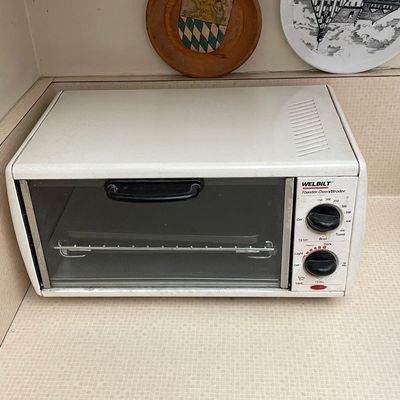 Broiler oven