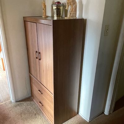 Hall cabinet