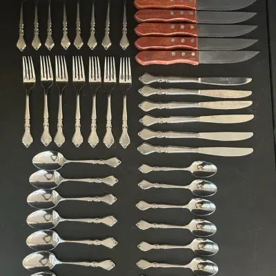 Rogers Stainless Flatware Set with Wood-Handled Steak Knives – 43 Pieces
