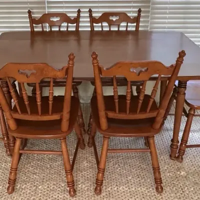 Tell City Chair Company Dining Table And Chairs