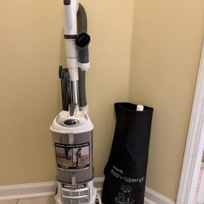 Shark Navigator Vacuum And Accessories 