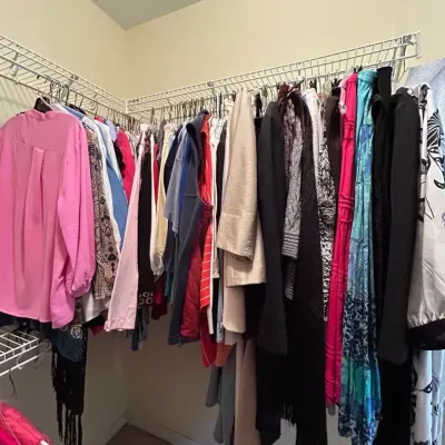 Women’s Dress Clothes 