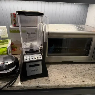Small Kitchen Appliances - Incl BlendTec 