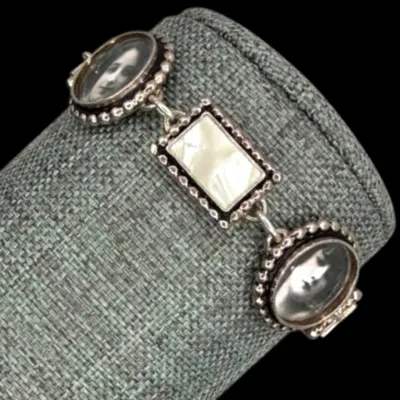 Sale Photo Thumbnail #177