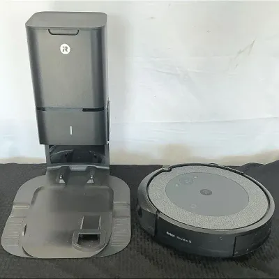 Roomba i3