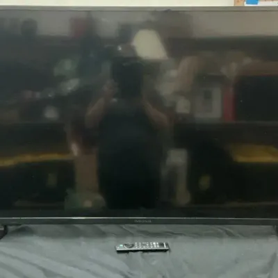 Insignia 49” With Remote