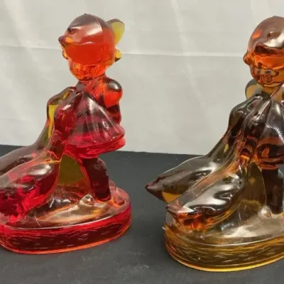 L.E. Smith Figurines
