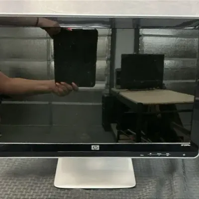 HP 20” LCD Monitor 