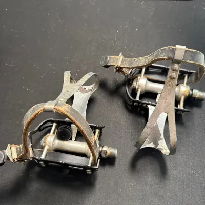 Vintage Campagnolo Bicycle Pedals with Toe Clips & Master Straps – Pair
