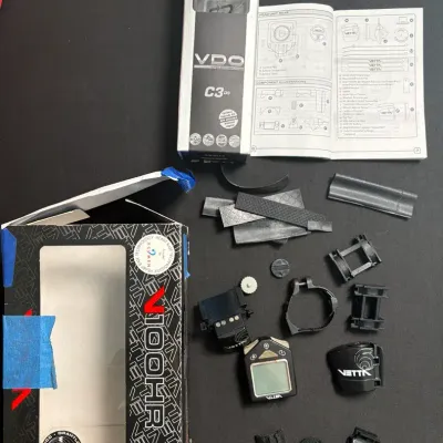 Vetta Wireless Bicycle Computer Set w/ Box, Manual, Mounts & Accessories