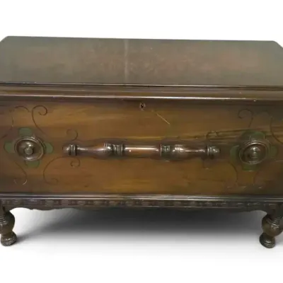 Vintage Cedar-Lined Blanket Chest