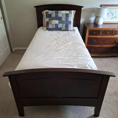 Sale Photo Thumbnail #163