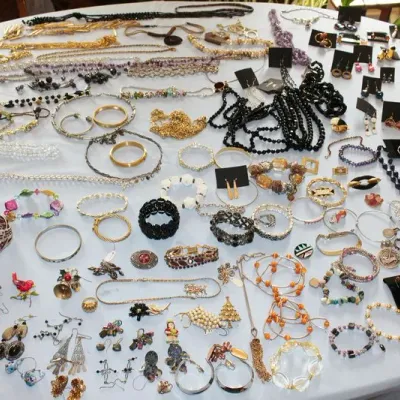 Sale Photo Thumbnail #201