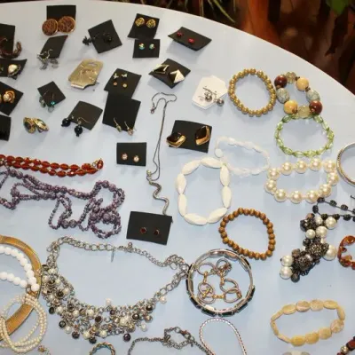 Sale Photo Thumbnail #213