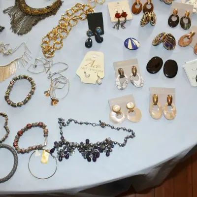 Sale Photo Thumbnail #179