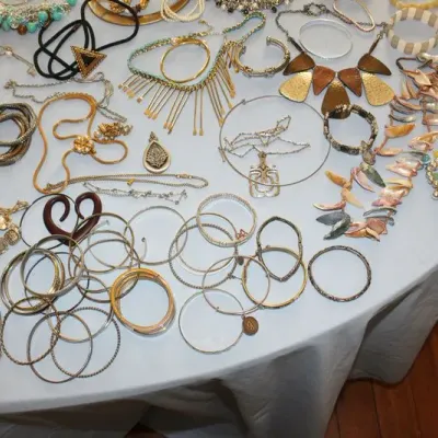 Sale Photo Thumbnail #215