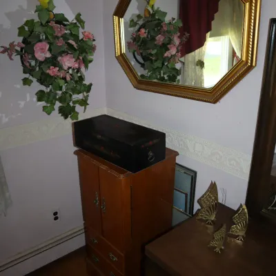 Sale Photo Thumbnail #97