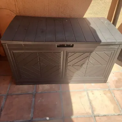 Plastic Yard Storage Trunk