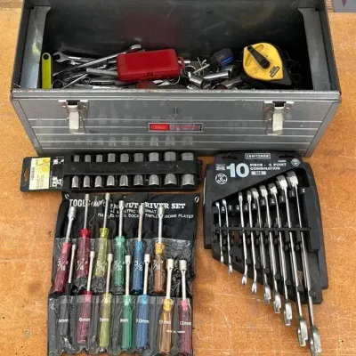 Craftsman Toolbox w/ Contents Lot A